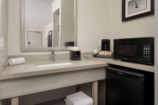 Quality Inn Atlantic Beach-Mayo Clinic Jax Area image 17