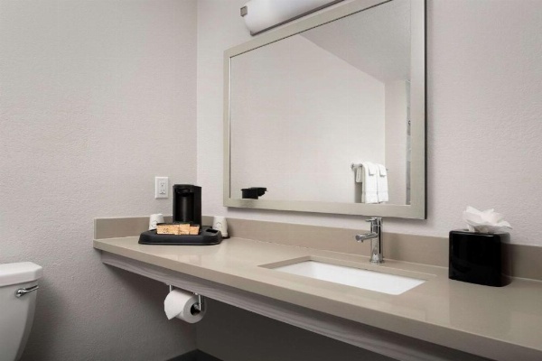 Quality Inn Atlantic Beach-Mayo Clinic Jax Area image 28