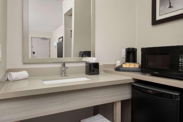 Quality Inn Atlantic Beach-Mayo Clinic Jax Area image 30